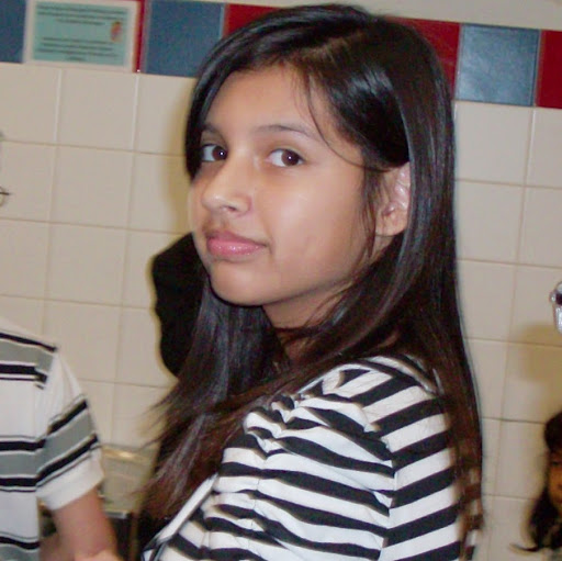 Danielle Hays Photo 9