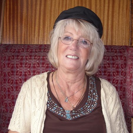 Carolyn Day Photo 29