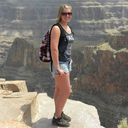 Kendra Sims Photo 19