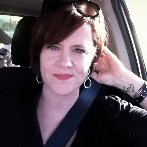 Laura Olson Photo 32
