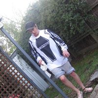 Zachary Tyler Photo 34