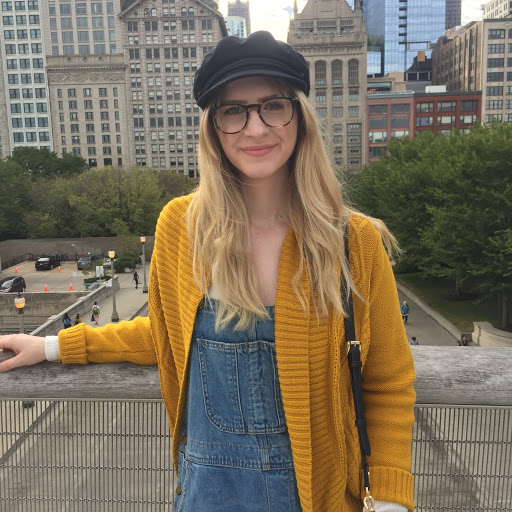 Abigail Clark Photo 32