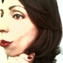 Sara Gould Photo 9