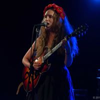 Amy Miles Photo 24