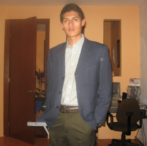 Rodrigo Castillo Photo 20
