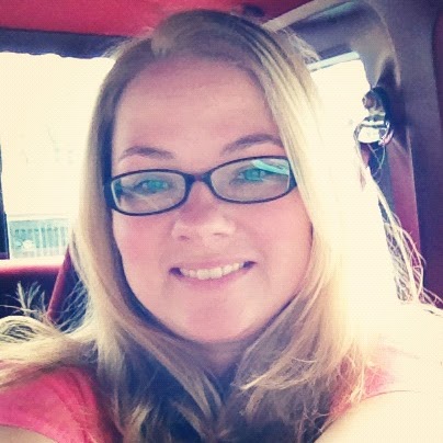 Elizabeth Doss Photo 33