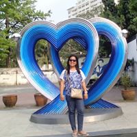 Jacqueline Luna Photo 14