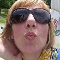 Tania Zimmer Photo 3
