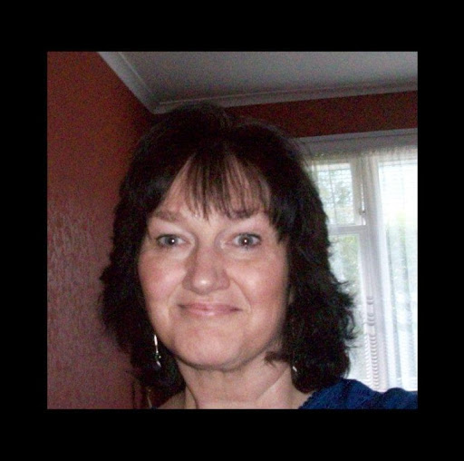 Lorraine Cole Photo 31