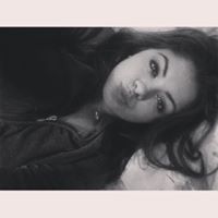 Elizabeth Andrade Photo 15