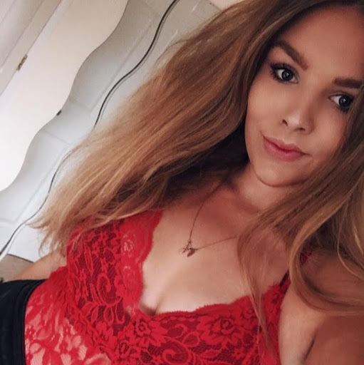 Emma Day Photo 14