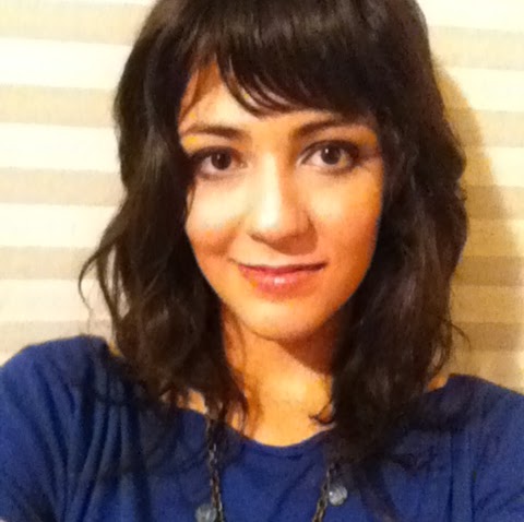 Kelly Rios Photo 33