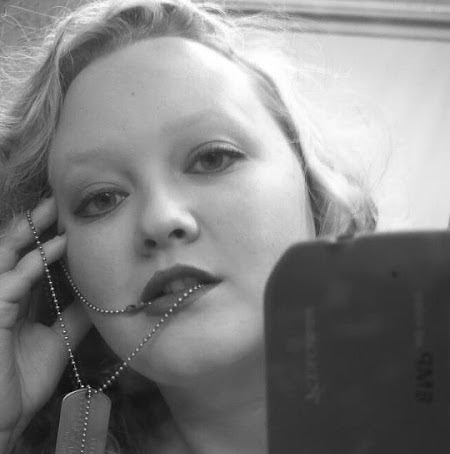 Danielle Bower Photo 10