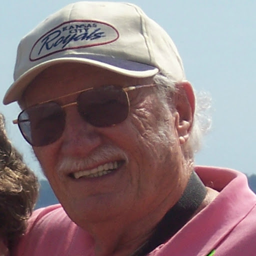 Hugh Moore Photo 31