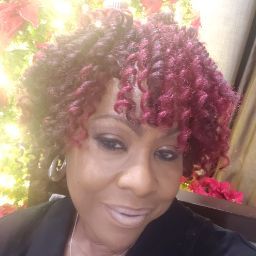 Lisa Gant Photo 21