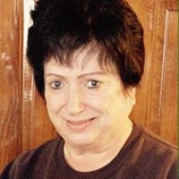 Beverly Burt Photo 30