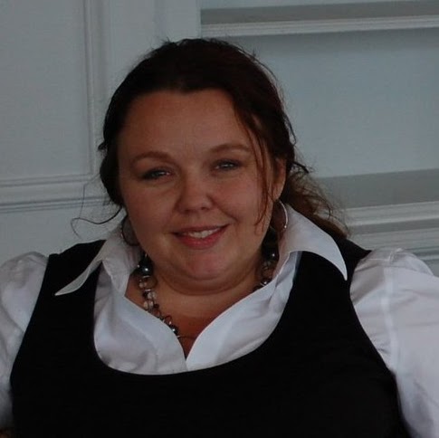 Michelle Merritt Photo 14