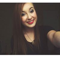 Danielle Arnold Photo 9