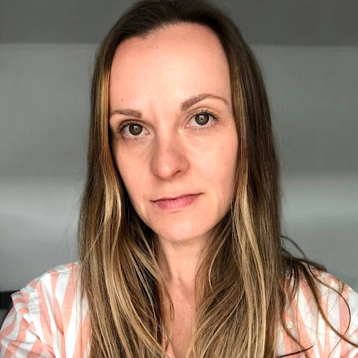 Angela Harding Photo 47