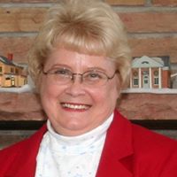Jackie Arnold Photo 15