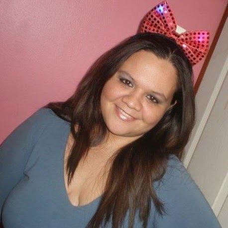 Gabriela Watson Photo 13