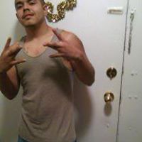 Derek Ruiz Photo 33
