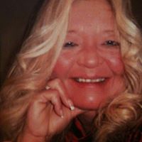 Elaine Strong Photo 12