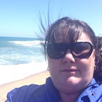Kelly Luff Photo 3