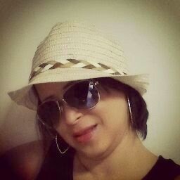Anita Flores Photo 29