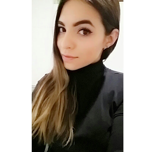 Gina Gomez Photo 21