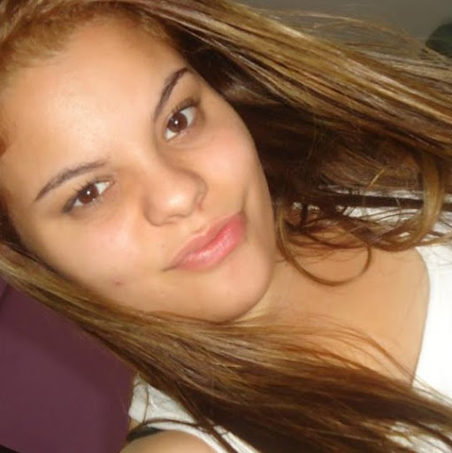 Sarah Laureano Photo 5
