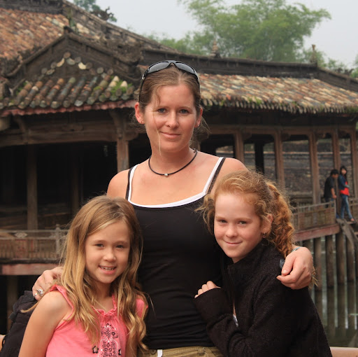 Amber Bell Photo 35