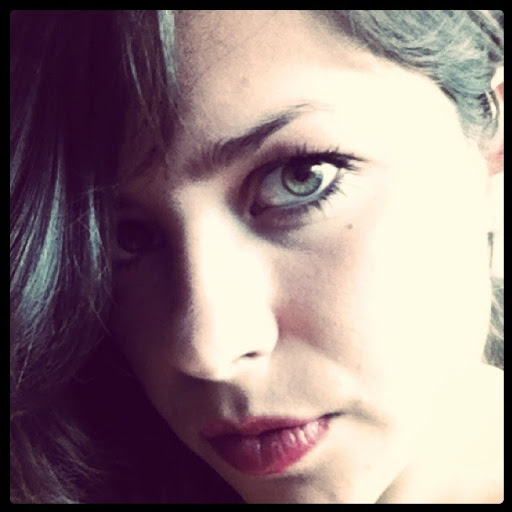 Ana Cervantes Photo 7