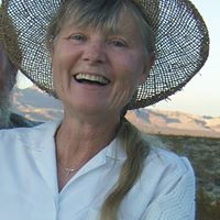 Robyn Harper Photo 10