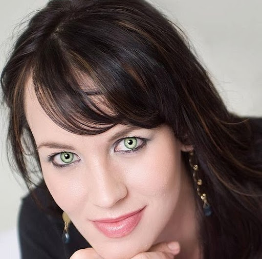 Krystal Kenville Photo 3