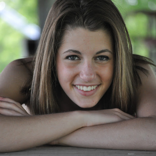 Jennifer Duke Photo 39
