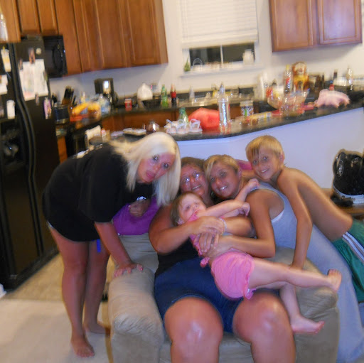 Tammy Hart Photo 32