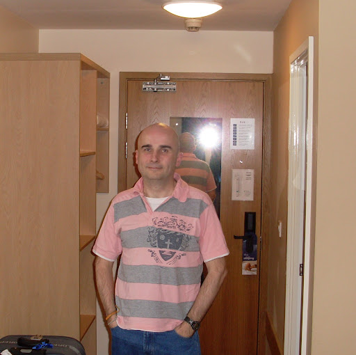 Russell Day Photo 33