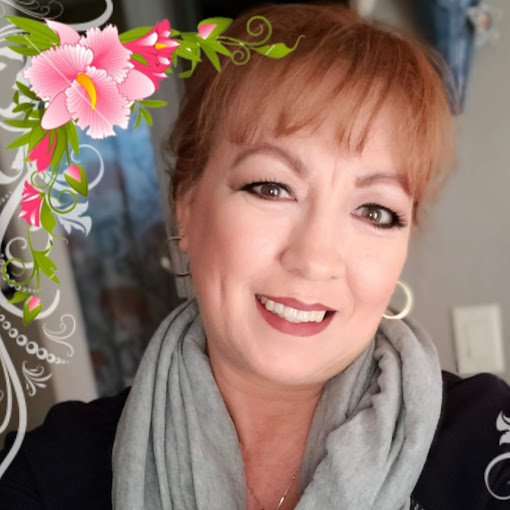 Michelle Jaramillo Photo 15