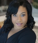 Stephanie White Photo 13