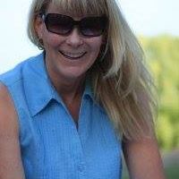 Elizabeth Knudsen Photo 11