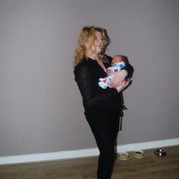 Debbie Archer Photo 17