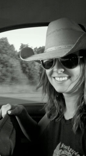 Beth Edwards Photo 35