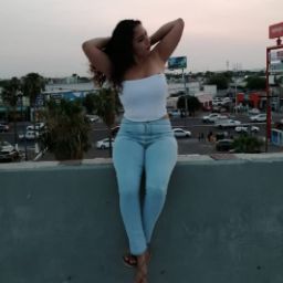 Anna Molina Photo 36