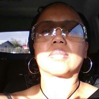 Lora Robertson Photo 10