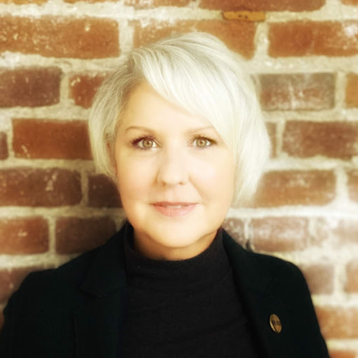 Suzanne Kissinger Photo 3