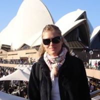 Julie Parisot Photo 2