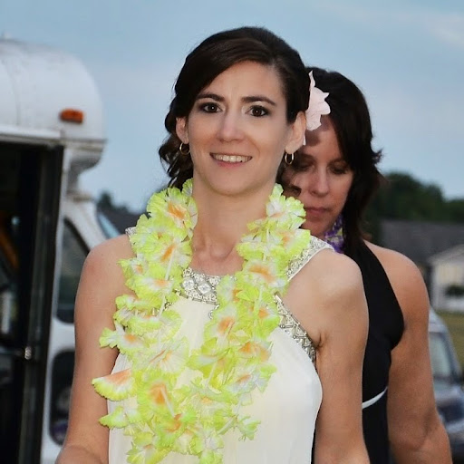 Jennifer Vallance Photo 24