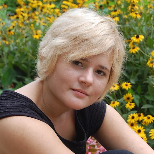 Katherine Lloyd Photo 38