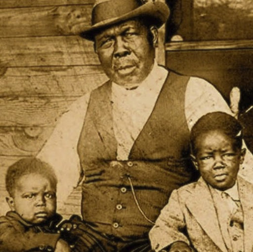 Walter Howard Photo 12